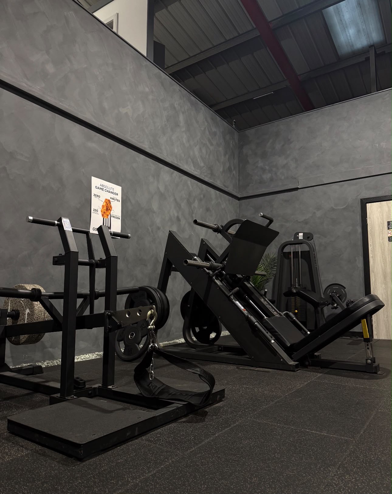 The strength room — leg press, pendulum & more